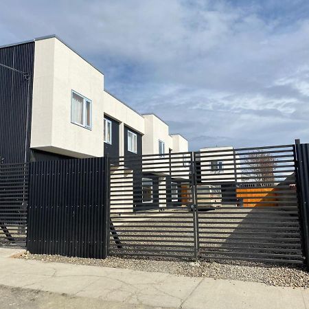 Departamentos Camino De Santiago Villa Puerto Natales Ngoại thất bức ảnh