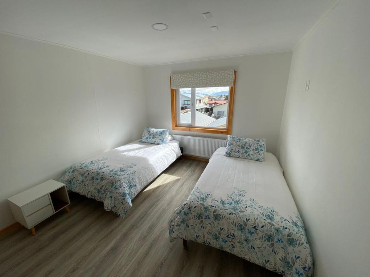 Departamentos Camino De Santiago Villa Puerto Natales Ngoại thất bức ảnh